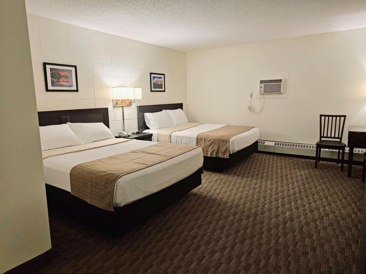 Canadian Motor Inn Grande Prairie Eksteriør bilde