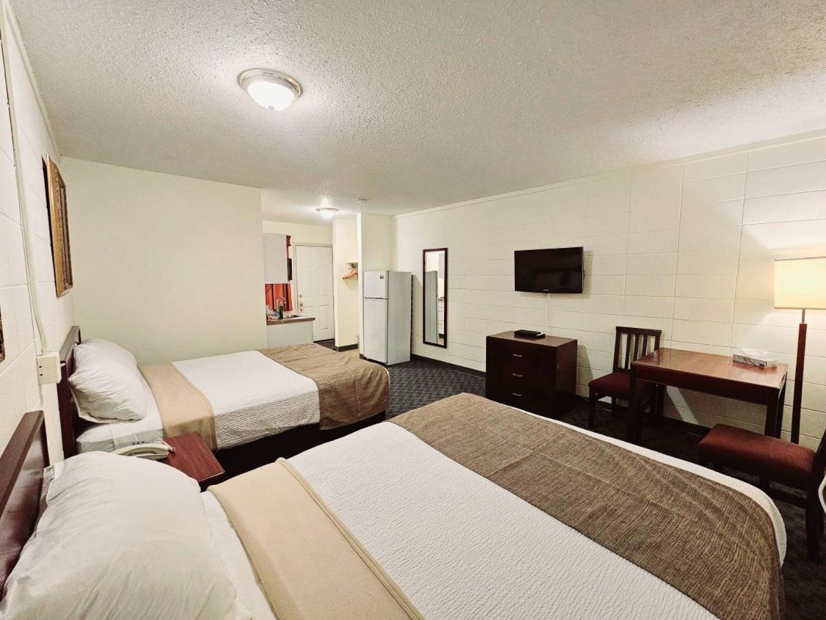 Canadian Motor Inn Grande Prairie Eksteriør bilde