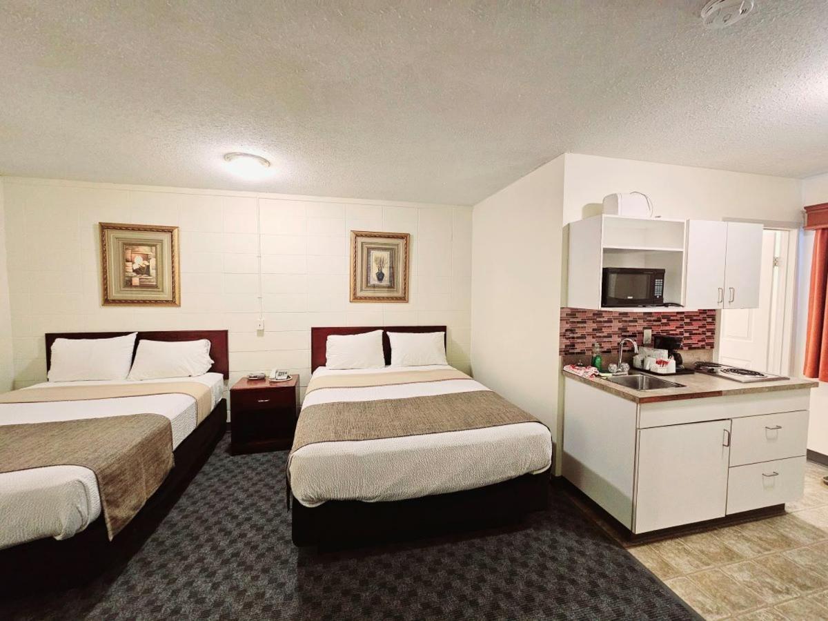 Canadian Motor Inn Grande Prairie Eksteriør bilde